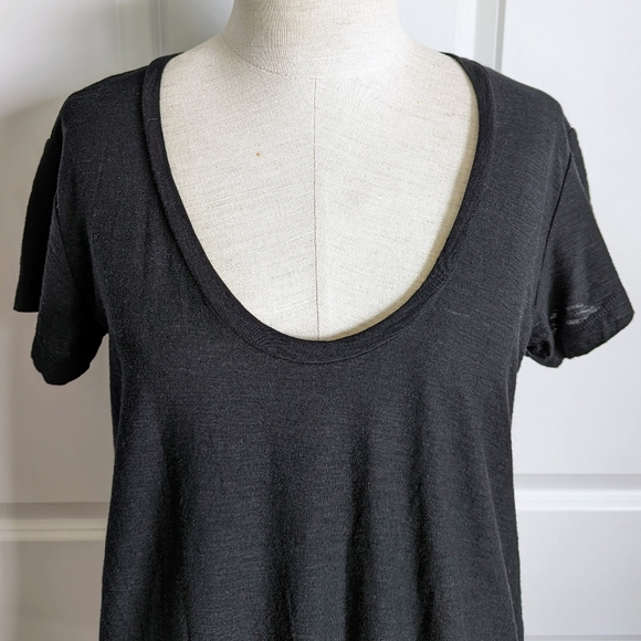 James Perse Tee Short Sleeve Deep Scoop Neck Slub Knit Black L (3) NWT - Picture 2 of 10